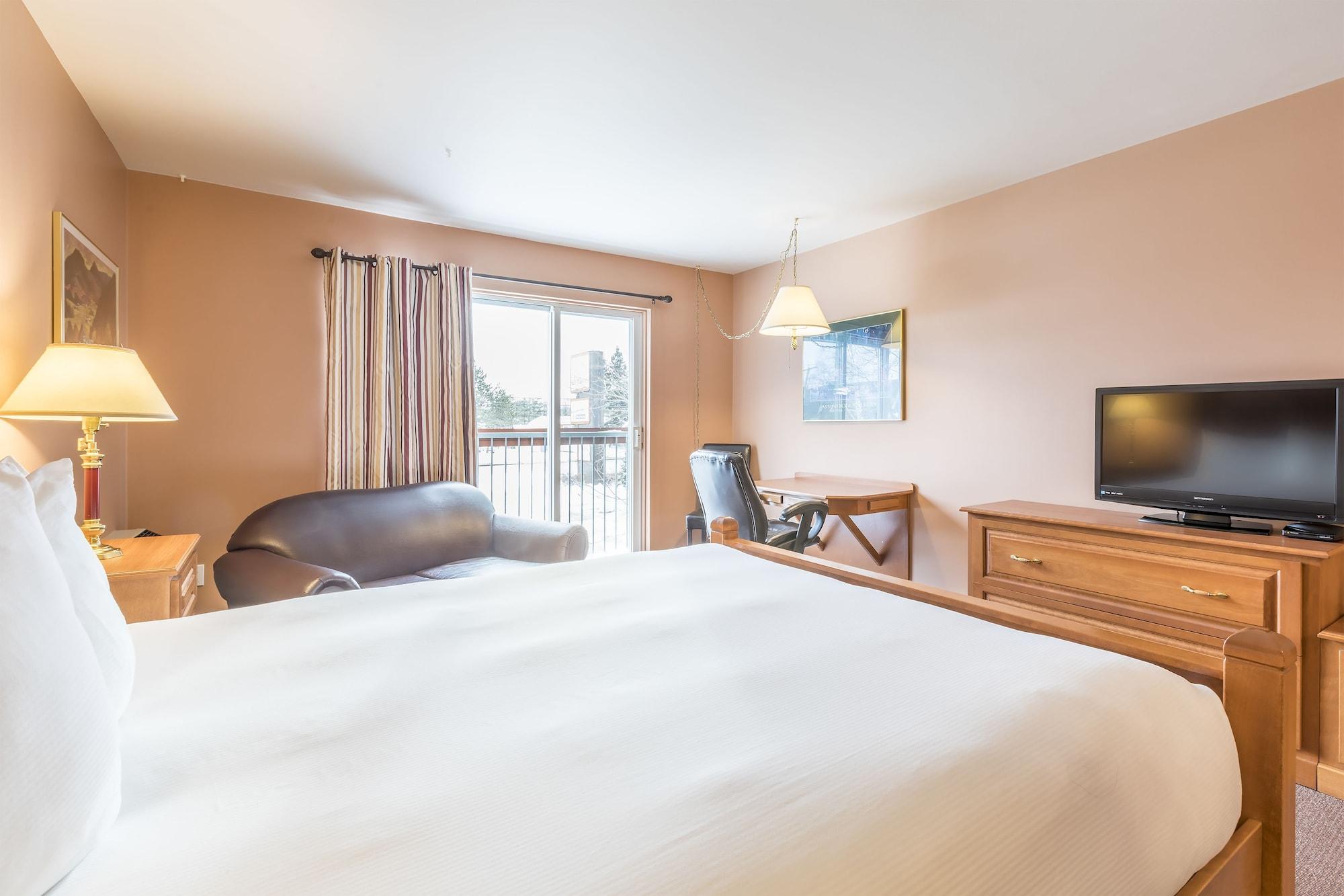 Hotel Baie Saint Paul Экстерьер фото
