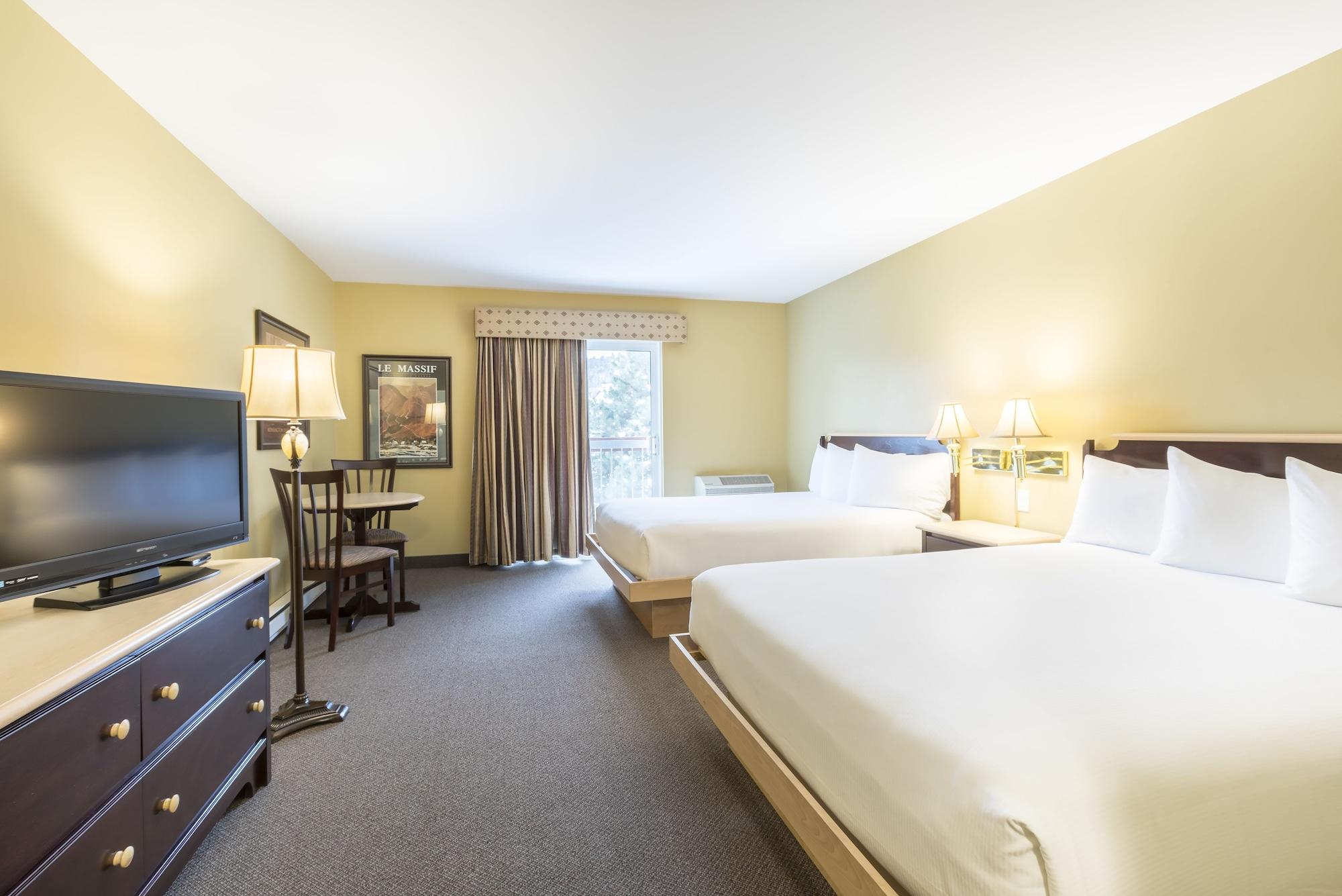 Hotel Baie Saint Paul Экстерьер фото