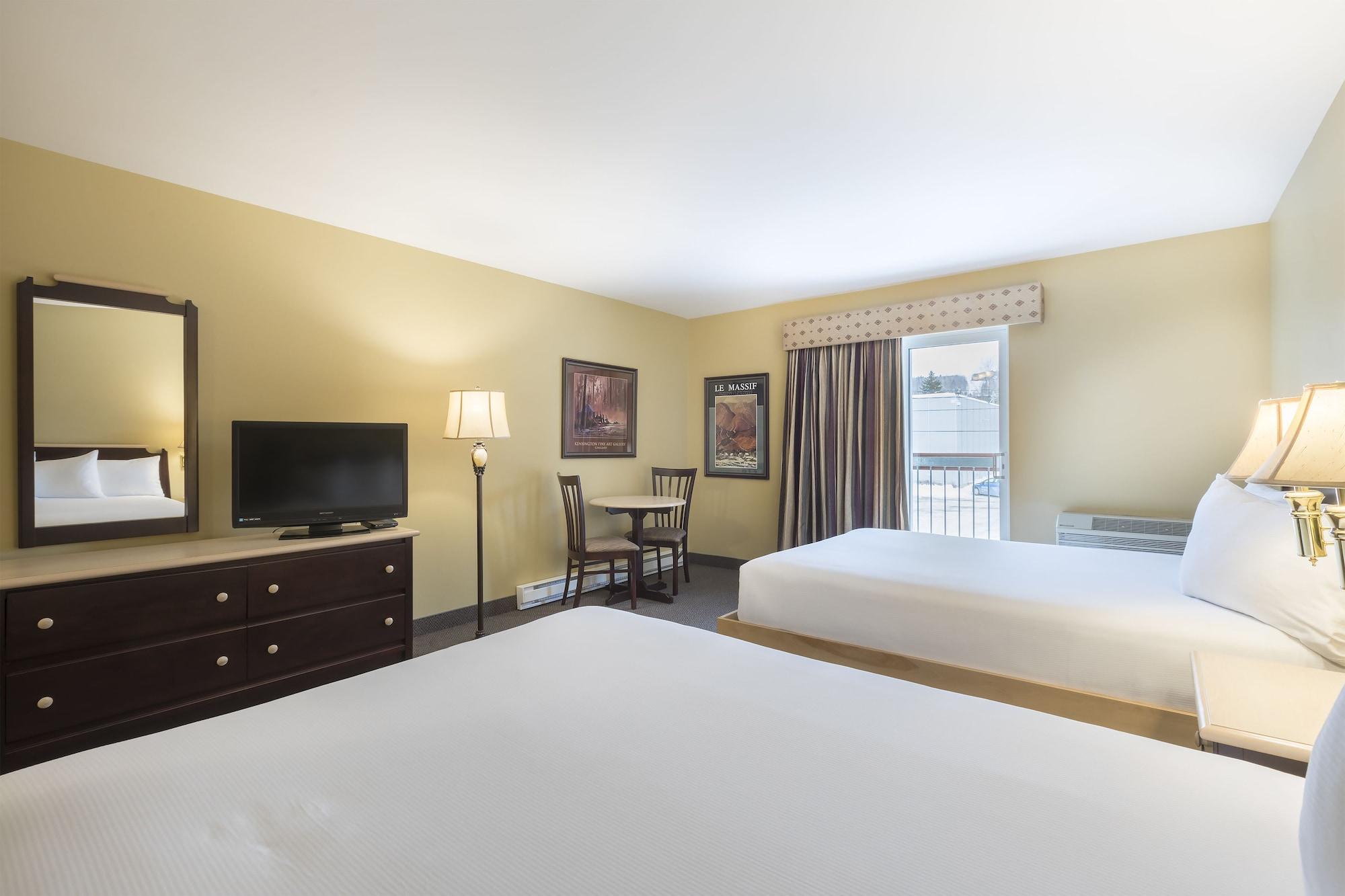 Hotel Baie Saint Paul Экстерьер фото