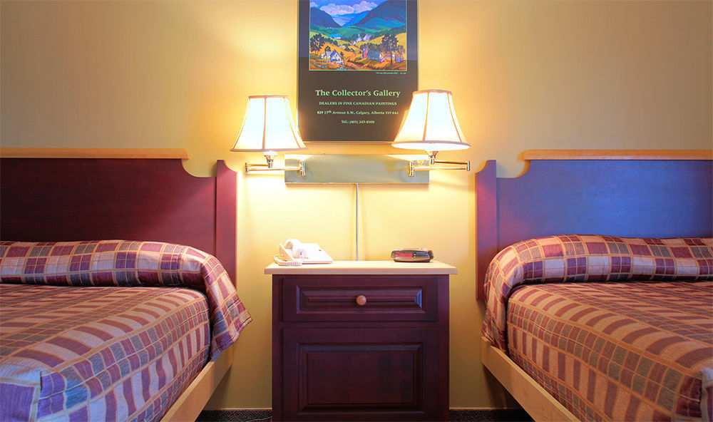 Hotel Baie Saint Paul Экстерьер фото