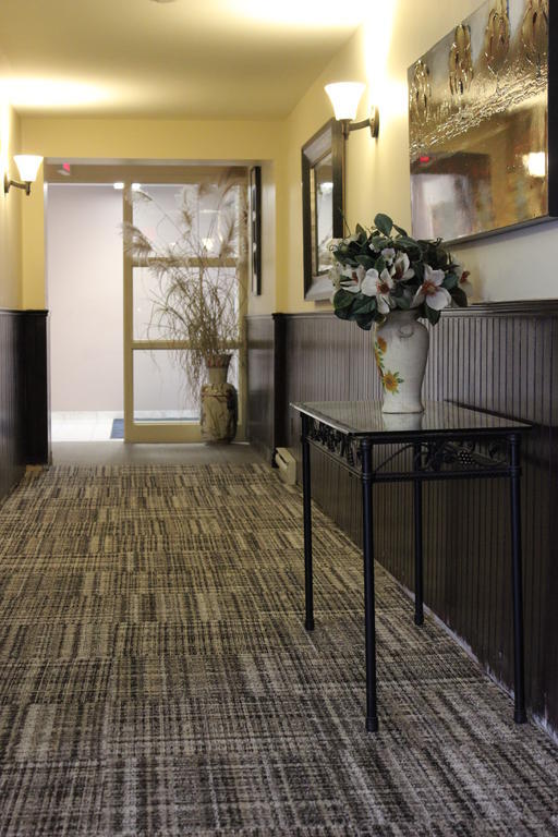 Hotel Baie Saint Paul Экстерьер фото